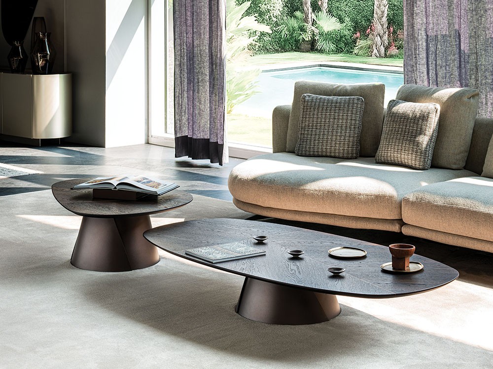 Mesa de centro con sobre en chapa natural de madera y base de acero Adrian Wood de Cattelan