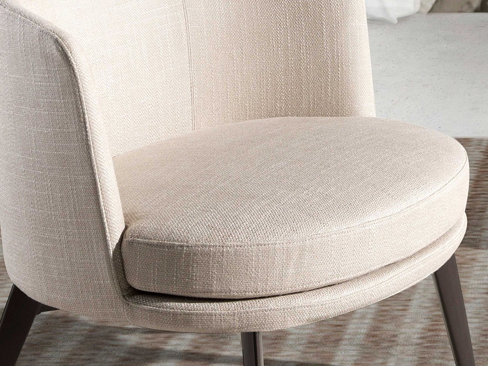 Detalle del tapizado del sillón 5108 de Ángel Cerdá