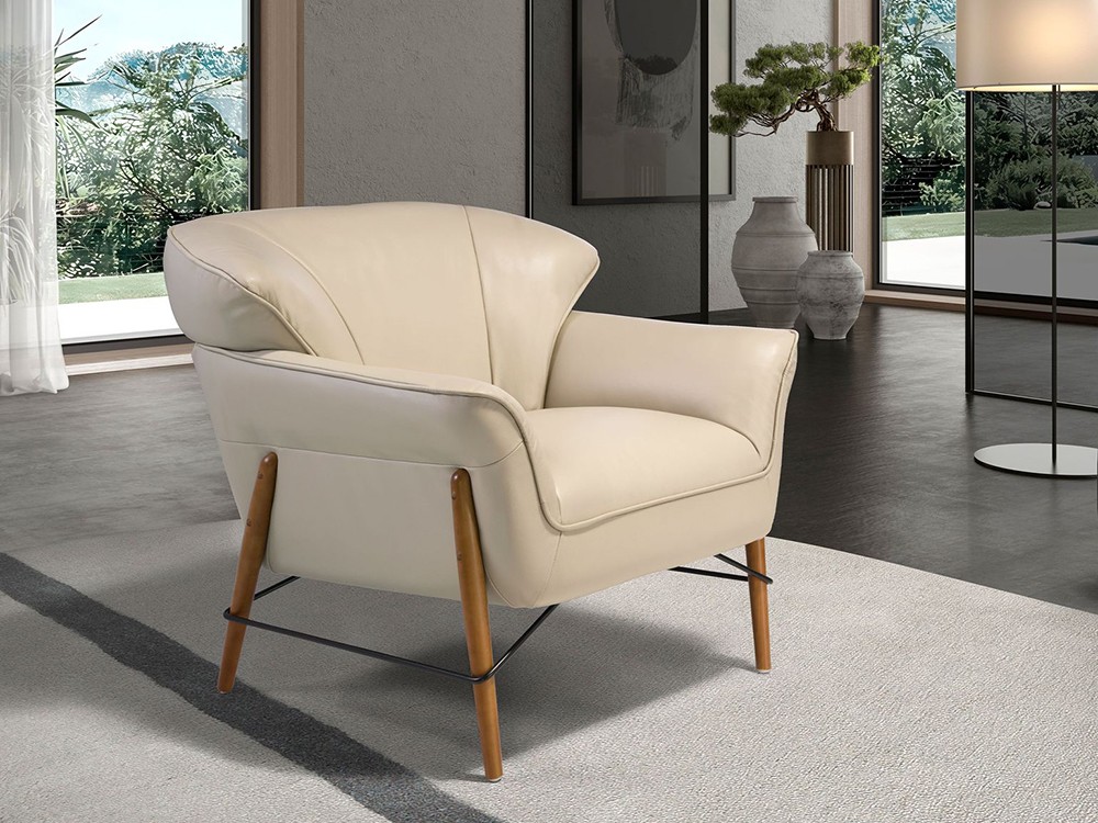 Sillón tapizado en piel natural 5129 de Ángel Cerdá
