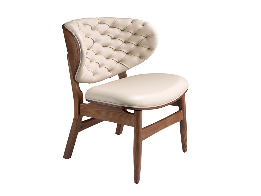 Asiento confortable de líneas envolventes, butaca 5141 de Ángel Cerdá