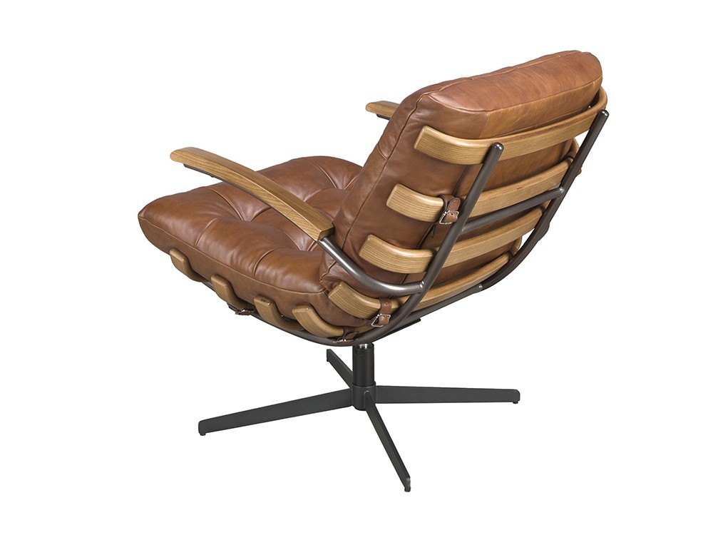 Sillón giratorio de diseño con asiento tapizado en piel 5154 de Ángel Cerdá