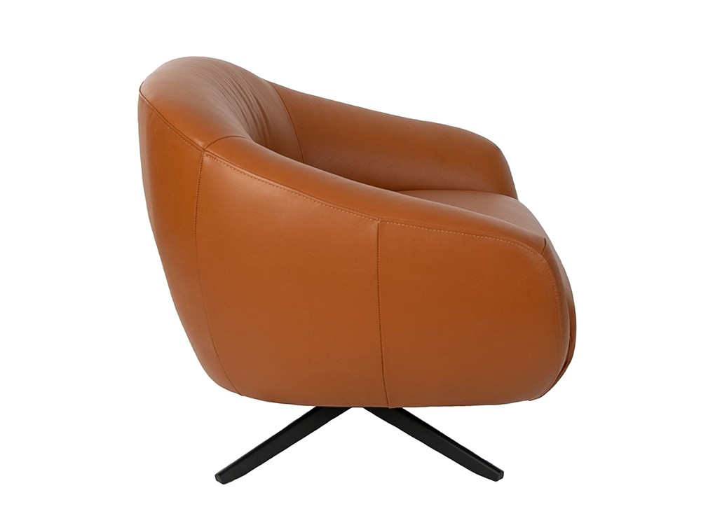 Estructura de acero negro de Ángel Cerdá 5183