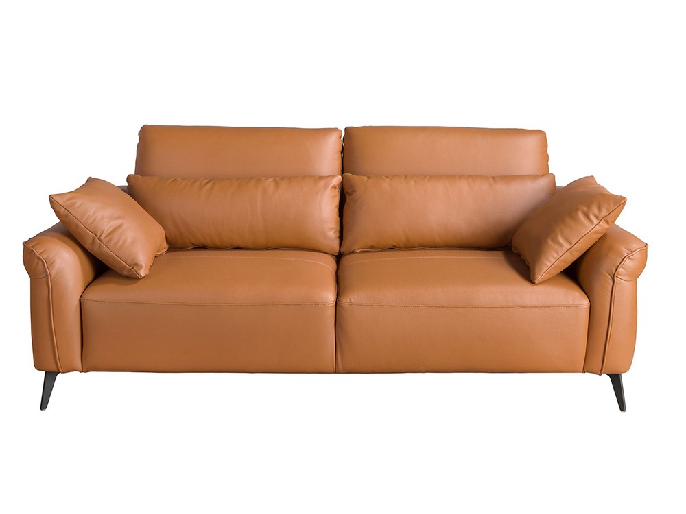 Incluye cojín riñonero y cojines de brazo, sillón 6207 o 6208 de Ángel Cerdá