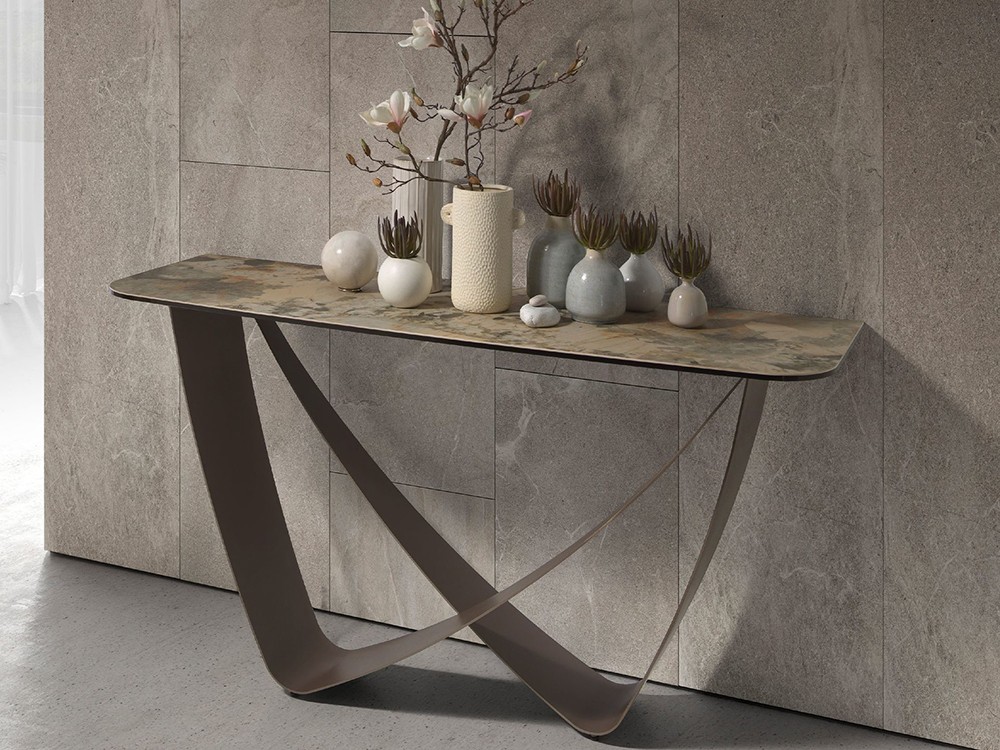 Consola con sobre porcelánico y base de acero 3269 de Ángel cerdá