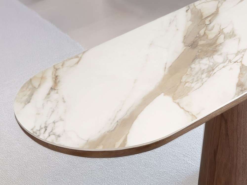 Detalle del sobre porcelánico de la consola 3284 de Ángel Cerdá