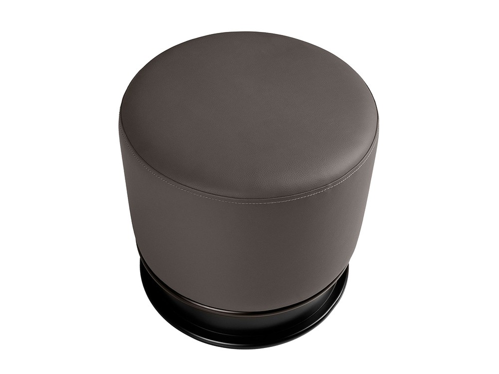 Diseño y elegancia para el puf 5135 de Ángel Cerdá
