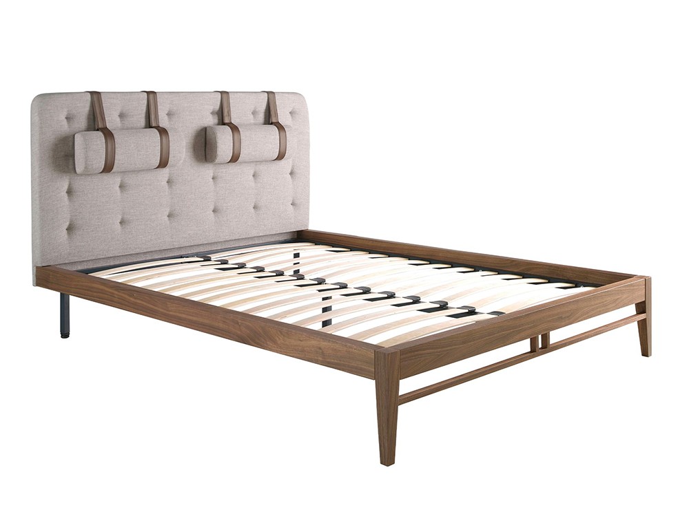 Con somier multilamas de madera de pino, cama 7179 de Ángel Cerdá