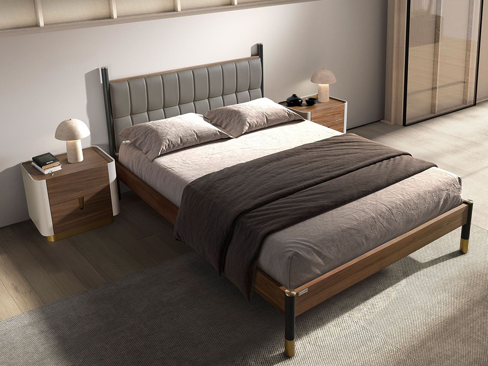 Cama con cabecero tapizad y estructura en chapa natural de nogal 7169 de Ángel Cerdá