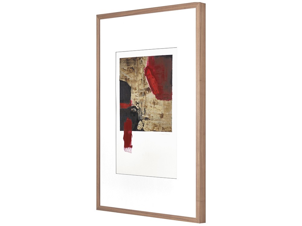 Audacia 02 con marco caja 09 nogal vitrina de Susana Carlavilla perspectiva 10