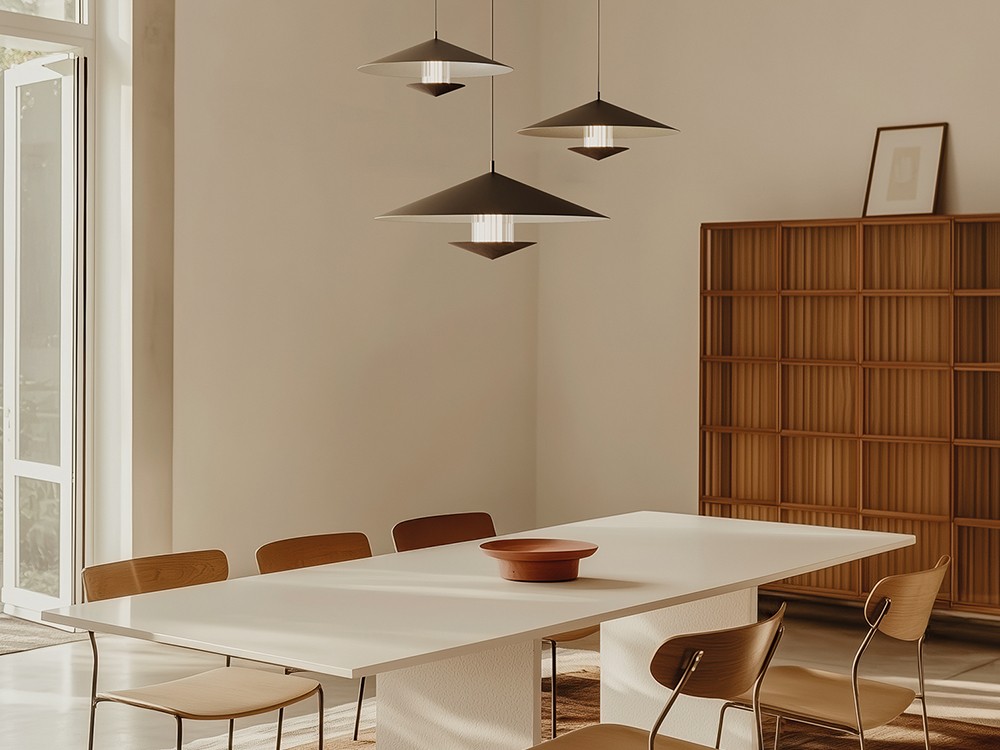 Lámpara suspendida de Gehit disponible en dos medidas de Aromas del campo