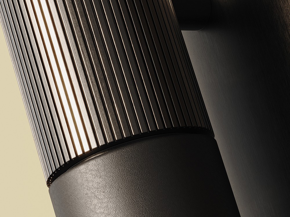 Combina metal en negro u oro envejecido con cuero, aplique Tura C de Aromas