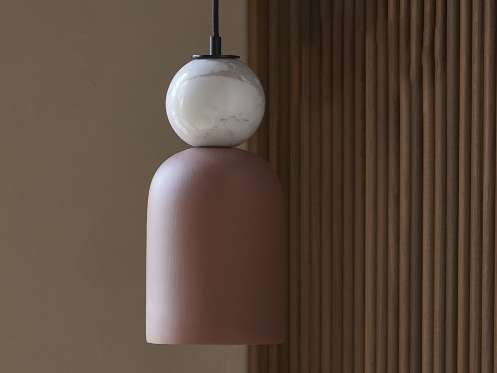 Detalle de la pantalla de la lámpara colgantes Bell Big de Aromas