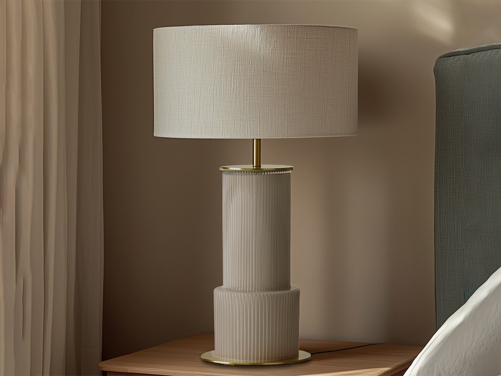 lámpara de sobremesa con base de cristal Atina de Aromas