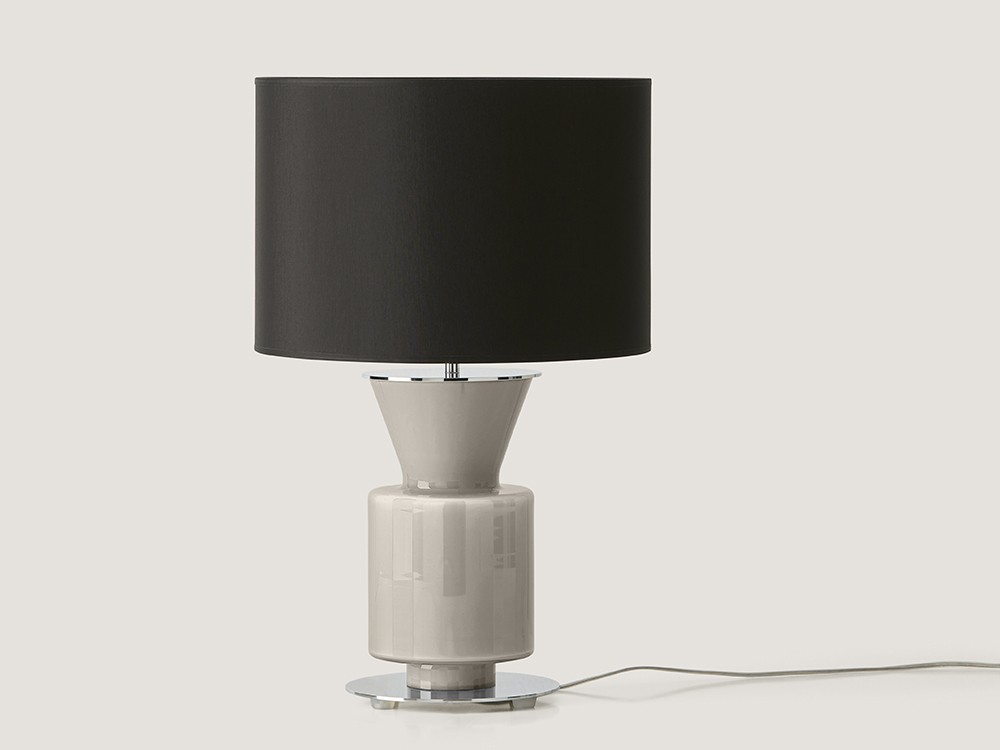 pie de lámpara de cristal pintado a mano en color taupe Ponn de Aromas