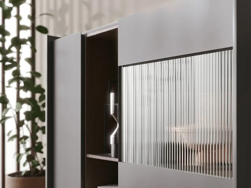 Detalle de la vitrina de cristal ondulado de la colección Replay 001 de García Sabaté