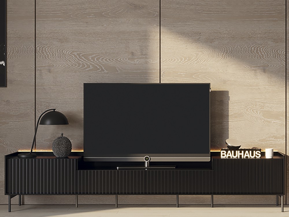 Combina la chapa natural de madera con laca mate en la colección Replay de García Sabaté