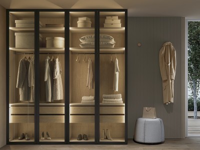 Armario a medida con puertas batientes de cristal parsol Nuda de la colección Misura de García Sabaté