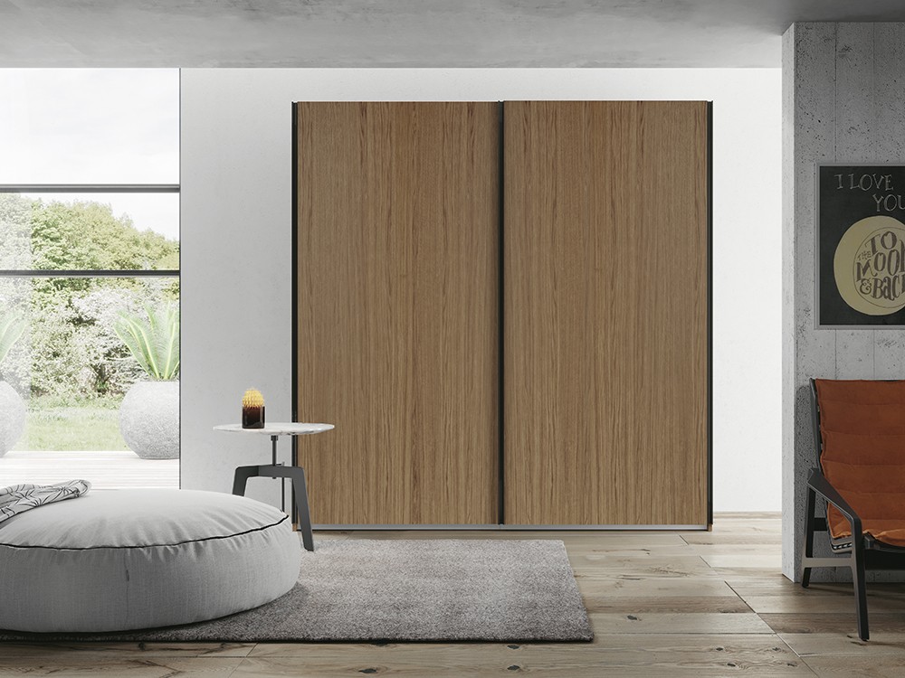 Armario a medida con puertas correderas exterior Persa chapa de la colección Misura de García Sabaté