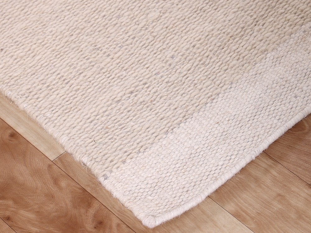 Alfombra de PET tejido a mano en color beige