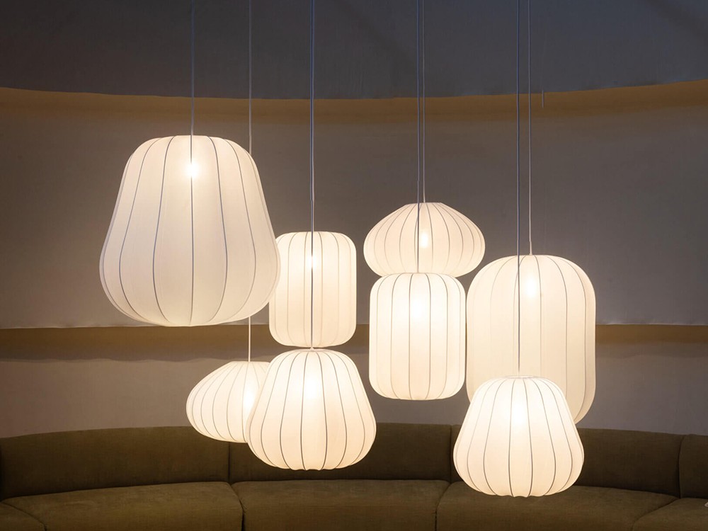 Lámpara Ishin en varias medidas con pantalla textil de Unika