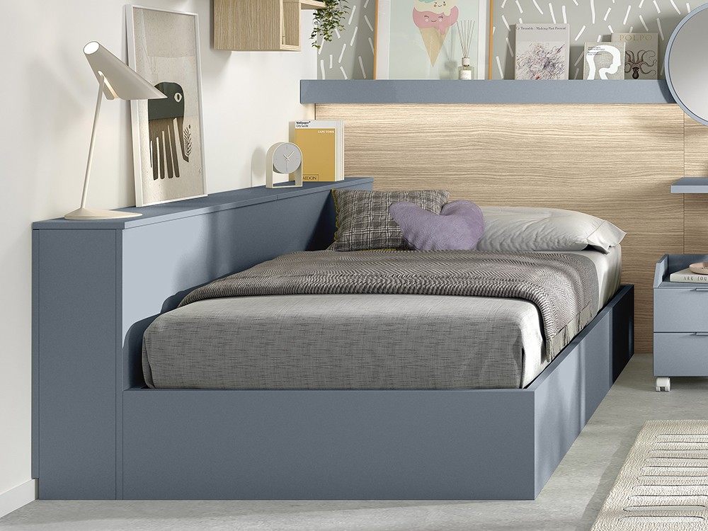 Bañera con cabecero con arcón AD055 de Glicerio Chaves