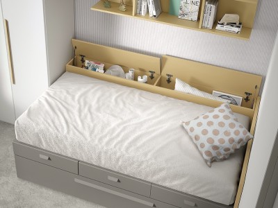 Detalle de la trasera con arcón de la cama con arrastre AD058 de Glicerio Chaves