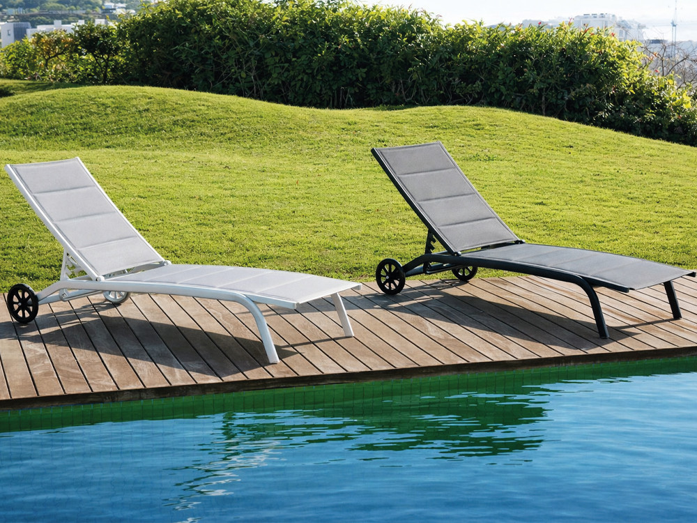 Tumbona apilable Roche