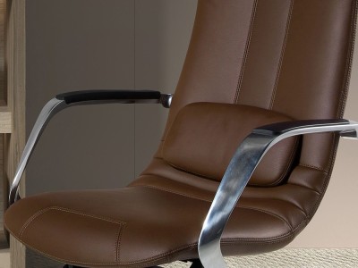 Detalles de la silla 4216 de Ángel Cerdá