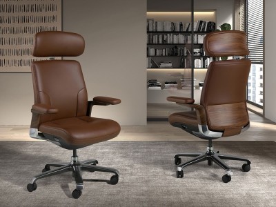 Tapizado en polipiel negra, sillón 4211 de Ángel Cerdá