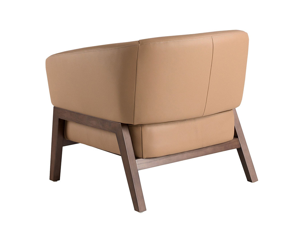 Relleno de espuma de poliuretano del sillón 5189 de Ángel Cerdá