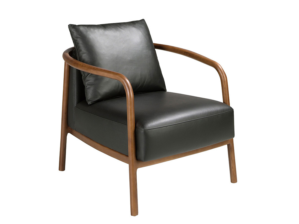 Sillón tapizado en piel de origen vacuno con estructura de madera color nogal 5178 de Ángel Cerdá