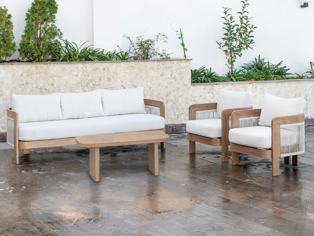 Compuesto por sofá, dos sillones y mesa de centro Pinamar de Majestic Garden