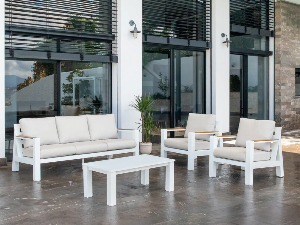 Compuesto por sofá, dos sillones y mesa de centro Mendoza de Majestic Garden