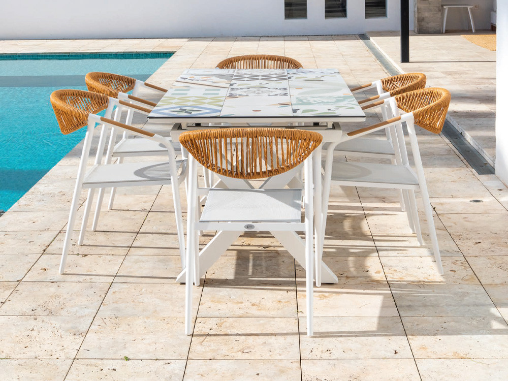 Mesa extensible para exterior de aluminio Mosaica Majestic Garden