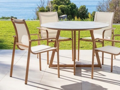 Combina la silla Lima con otras piezas de la colección de terraza y jardín Majestic Garden