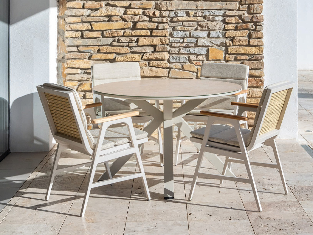 Mesa redonda de aluminio con sobre porcelánico Condor de Majestic Garden