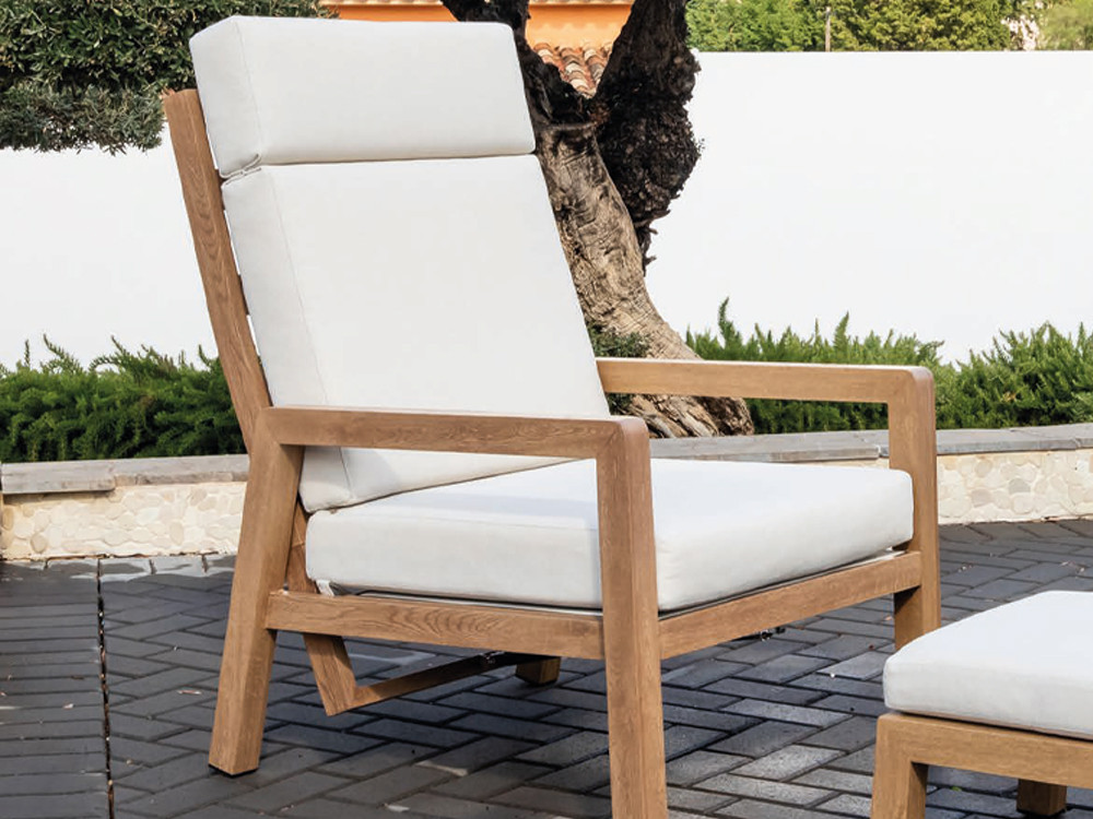 Puedes añadir el reposapiés al sillón Milán de Majestic Garden