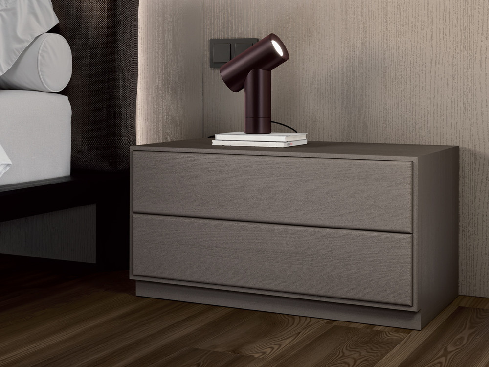 Mesita con dos cajones en acabado lacado por abierto F-10 Night Collection de Besform