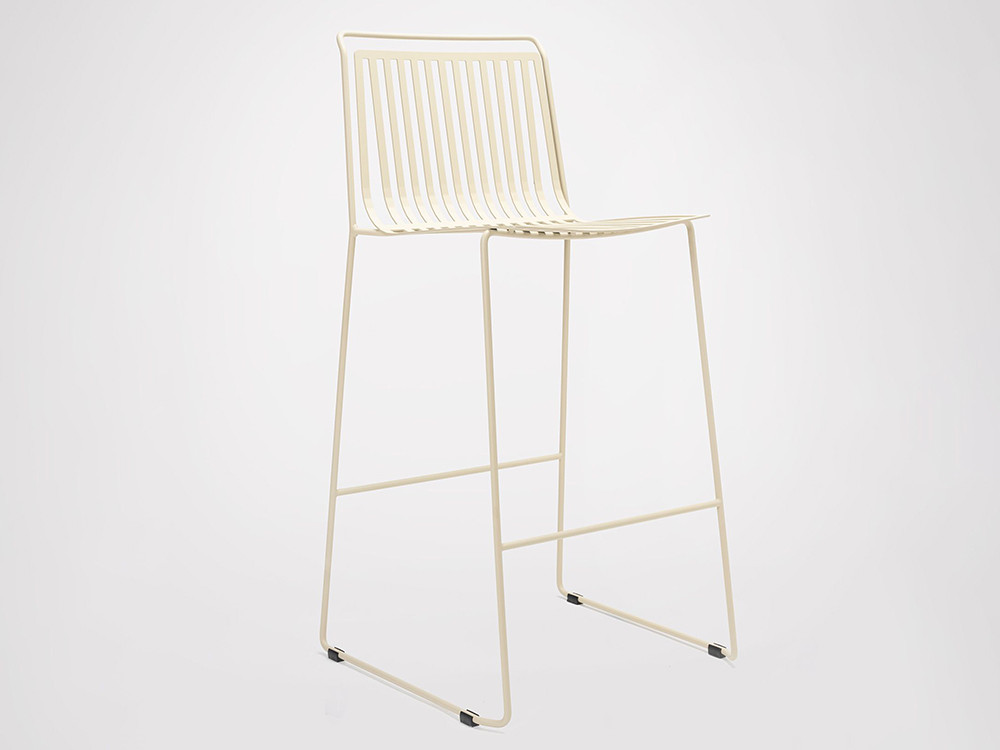 Taburete Alo de Ondarreta con estructura de acero pintado epoxy