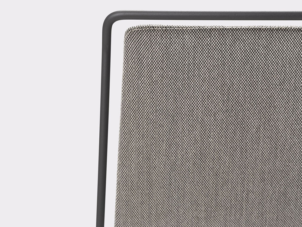 Detalle de la carcasa del taburete Alo Ondarreta