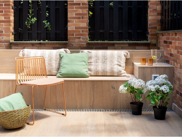 Silla de acero epoxy Alo Outdor para terraza o jardín de Ondarreta