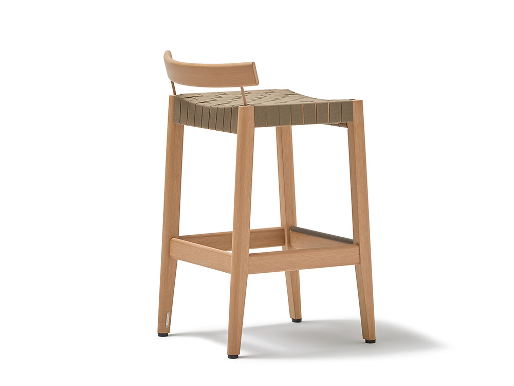 Elige si quieres el taburete con cojín de asiento Kubik de Point