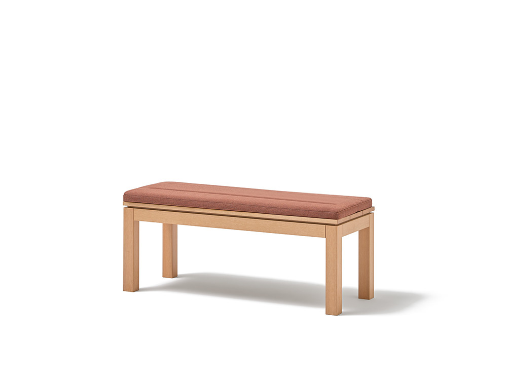 Banco de exterior Kubik de Point disponible en dos medidas