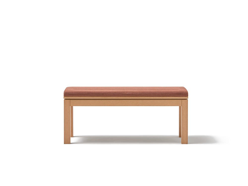 Elige si quieres el banco con cojín de asiento Kubik de Point