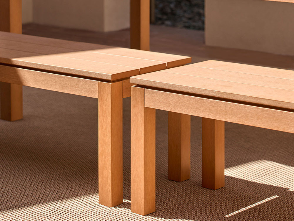 Kubik banco para exterior de Point fabricado en techteak