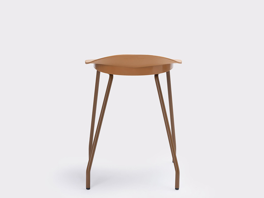 Estructura del taburete bajo de cocina de acero epoxy personalizable Ant de Ondarreta