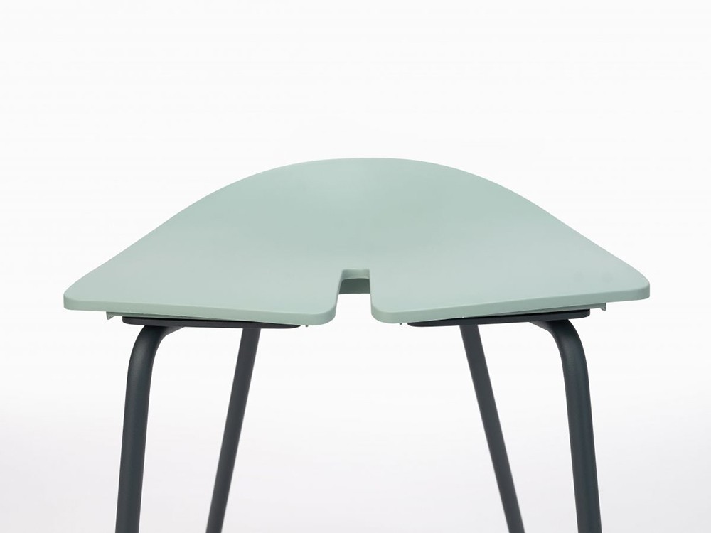 Taburete Ant outdoor en acero y polipropileno