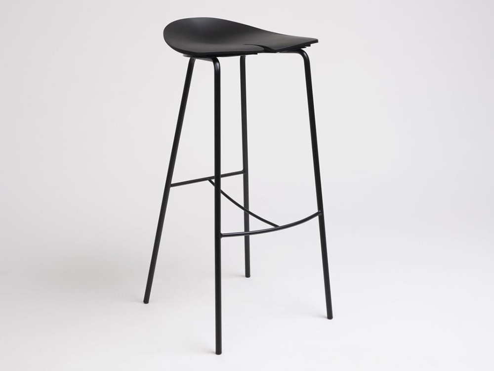 Taburete de exterior Ant en acero y polipropileno