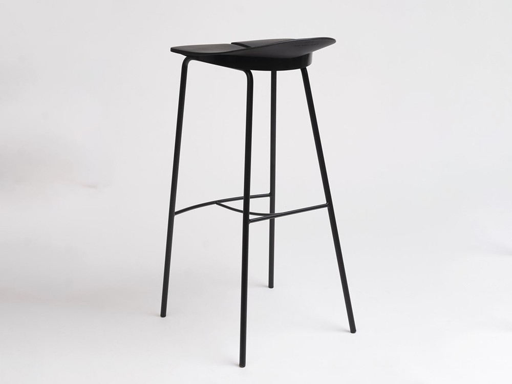 Taburete alto de exterior Ant en acero epoxy y polipropileno