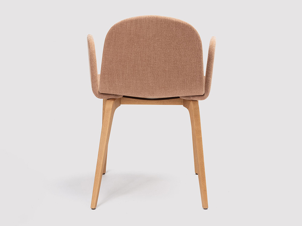 Silla Bob Wood XL con brazos tapizada